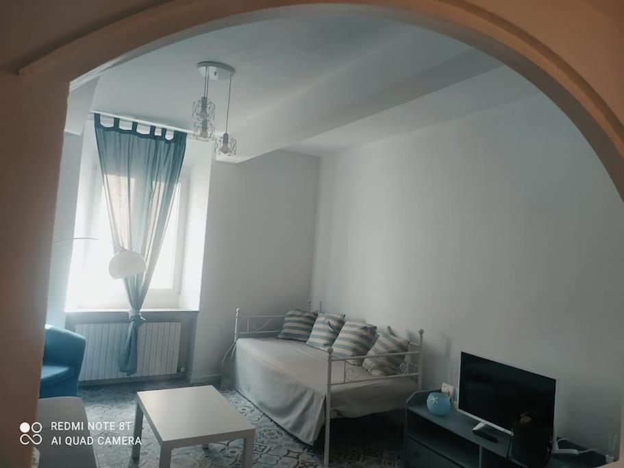 Apartamento Le Finestre Sul Borgo 1 Parma Exterior foto